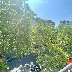 Apartment Gustave - Charming Eiffel Tower -, Paris